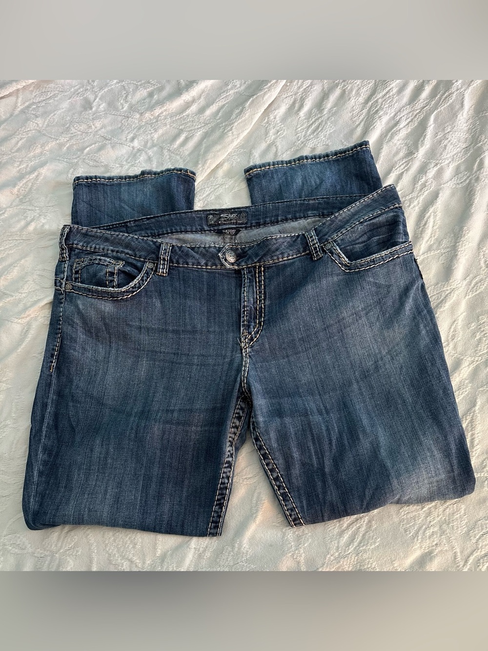 Silver Jeans Tuesday Bootcut Blue Jean Medium Wash Embroidered Size W 24 L 33